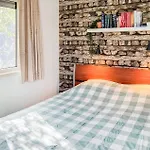 2 Bedroom In * Molenschot