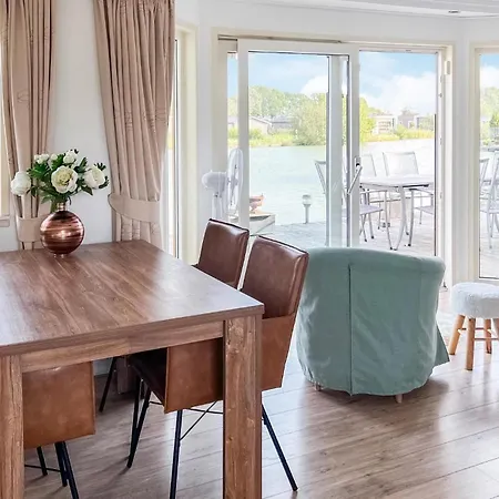 Amazing In With House Sea View *
